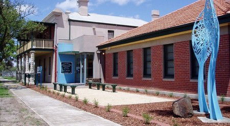 Hunt Club Community Arts Centre - Restaurant Gold Coast 0