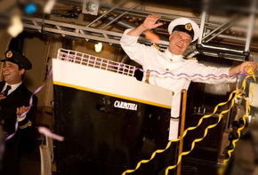 Titanic Theatre Restaurant - Restaurant Gold Coast 2