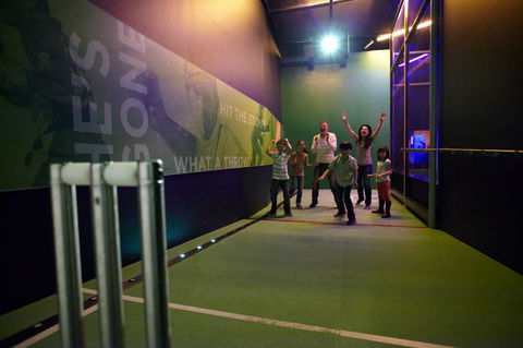 Melbourne Cricket Ground - Restaurant Gold Coast 4