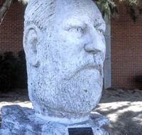 Sir John Forrest Monument - Restaurant Gold Coast