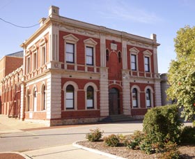 Northam Town Hall - Restaurant Gold Coast 0