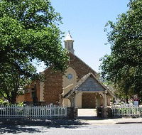 St George Church and Cemetery Tours - Restaurant Gold Coast