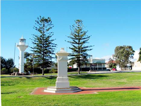 Historic Wallaroo Town Drive - Restaurant Gold Coast 0