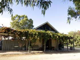 Lake Breeze Wines - Restaurant Gold Coast 0