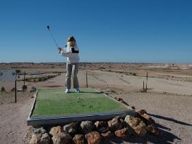 Coober Pedy Opal Fields Golf Club - Restaurant Gold Coast 0
