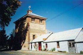 The Oakbank Weaver - Restaurant Gold Coast 0