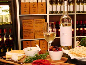 One Planet Cellars - Restaurant Gold Coast 0