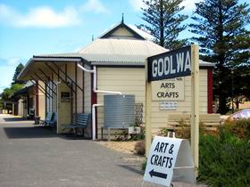 Goolwa Community Arts And Crafts Shop - Restaurant Gold Coast 0