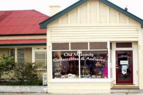 Old Maypole Collectables & Antiques - Restaurant Gold Coast 0