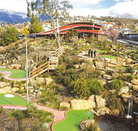 Putters Adventure Golf - Restaurant Gold Coast