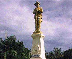 Port Douglas War Memorial - Restaurant Gold Coast 0