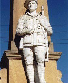 Beaudesert War Memorial - Restaurant Gold Coast 0