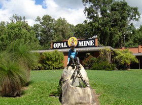 Outback Opal Mine - Restaurant Gold Coast 0