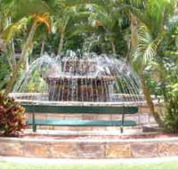 Bauer and Wiles Memorial Fountain - Restaurant Gold Coast