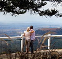 Picnic Point Lookout And Parkland - Restaurant Gold Coast