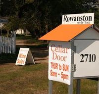 Rowanston on the Track Winery  Bed and Breakfast - Restaurant Gold Coast