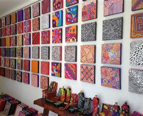 Bouddi Gallery - Contemporary Aboriginal Art - Restaurant Gold Coast 1