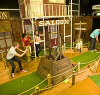Mega Mini Golf - Restaurant Gold Coast