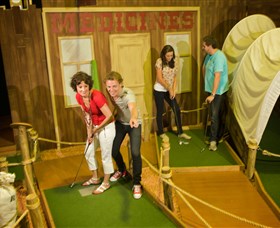 Mega Mini Golf - Restaurant Gold Coast 1