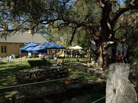 Overland Corner Hotel - Restaurant Gold Coast 2