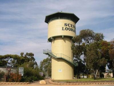 Berri Lookout Tower - Restaurant Gold Coast 0