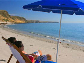 Lady Bay Beach - Restaurant Gold Coast 0