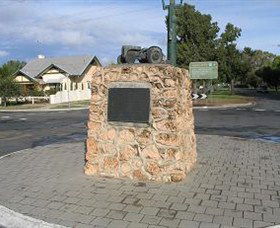 Ferguson Tractor Monument - Restaurant Gold Coast 1