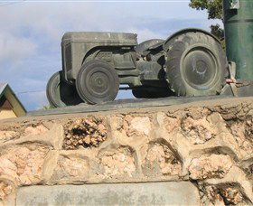 Ferguson Tractor Monument - Restaurant Gold Coast 3