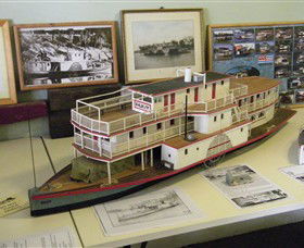 Wentworth Model Paddlesteamer Display - Restaurant Gold Coast 0
