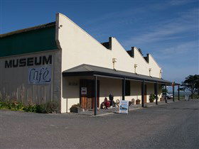 Meningie Cheese Factory Museum - Restaurant Gold Coast 0