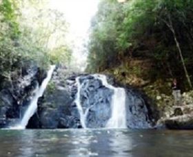 Mt Hypipamee Crater And Dinner Falls - Restaurant Gold Coast 1