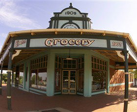 Up-To-Date Store Cultural And Learning Precinct - Restaurant Gold Coast 0