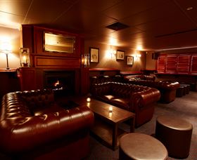 Civic Pub - Restaurant Gold Coast 2