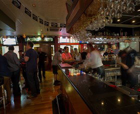 Mooseheads Bar And Nightclub - Restaurant Gold Coast 1
