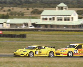 Wakefield Park Motor Racing Circuit - Restaurant Gold Coast 1