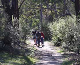 Syd's Rapids And Aboriginal Heritage Trail, Avon Valley - Restaurant Gold Coast 0