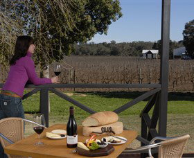 Upper Reach Winery And Cellar Door - Restaurant Gold Coast 1