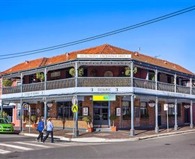 The Exchange Hotel - Beaumont - Restaurant Gold Coast 0