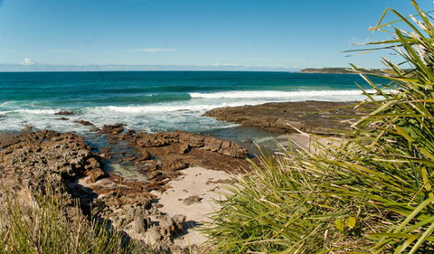 Monument Beach Picnic Area - Restaurant Gold Coast 1