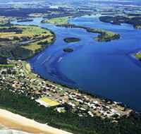 Manning Point Beach - Restaurant Gold Coast