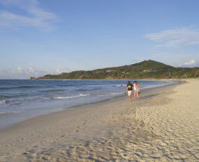 Main Beach Byron Bay - Restaurant Gold Coast 0