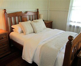 McLennans Lane River Retreat - Restaurant Gold Coast 0