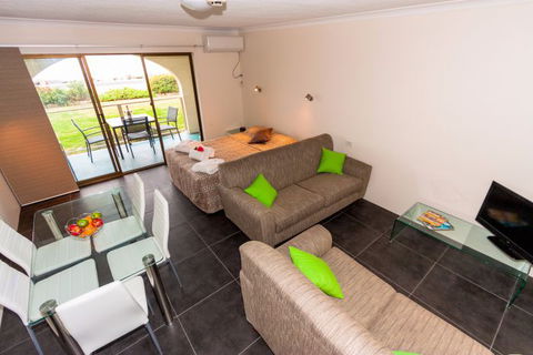 Edgewater Gardens - Restaurant Gold Coast 0