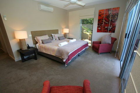 Beach House One @ Vue - Restaurant Gold Coast 1