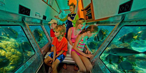 Big Cat Green Island Reef Cruises - Restaurant Gold Coast 11