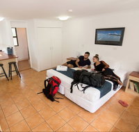 Base Airlie Beach Resort - Restaurant Gold Coast