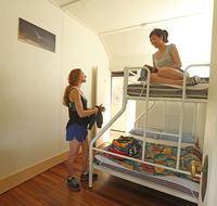 Sydney - Pittwater YHA - Restaurant Gold Coast