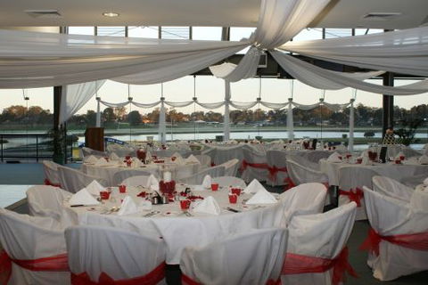 Taree-Wingham Race Club - Restaurant Gold Coast 4