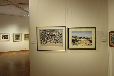 Gosford Regional Gallery & Gardens - Restaurant Gold Coast 1