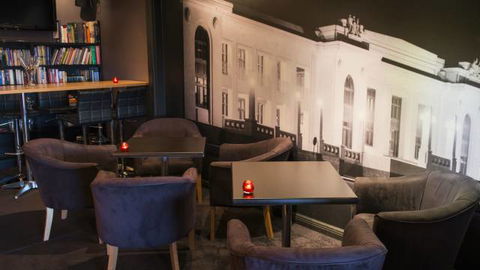 Polit Bar - Restaurant Gold Coast 0